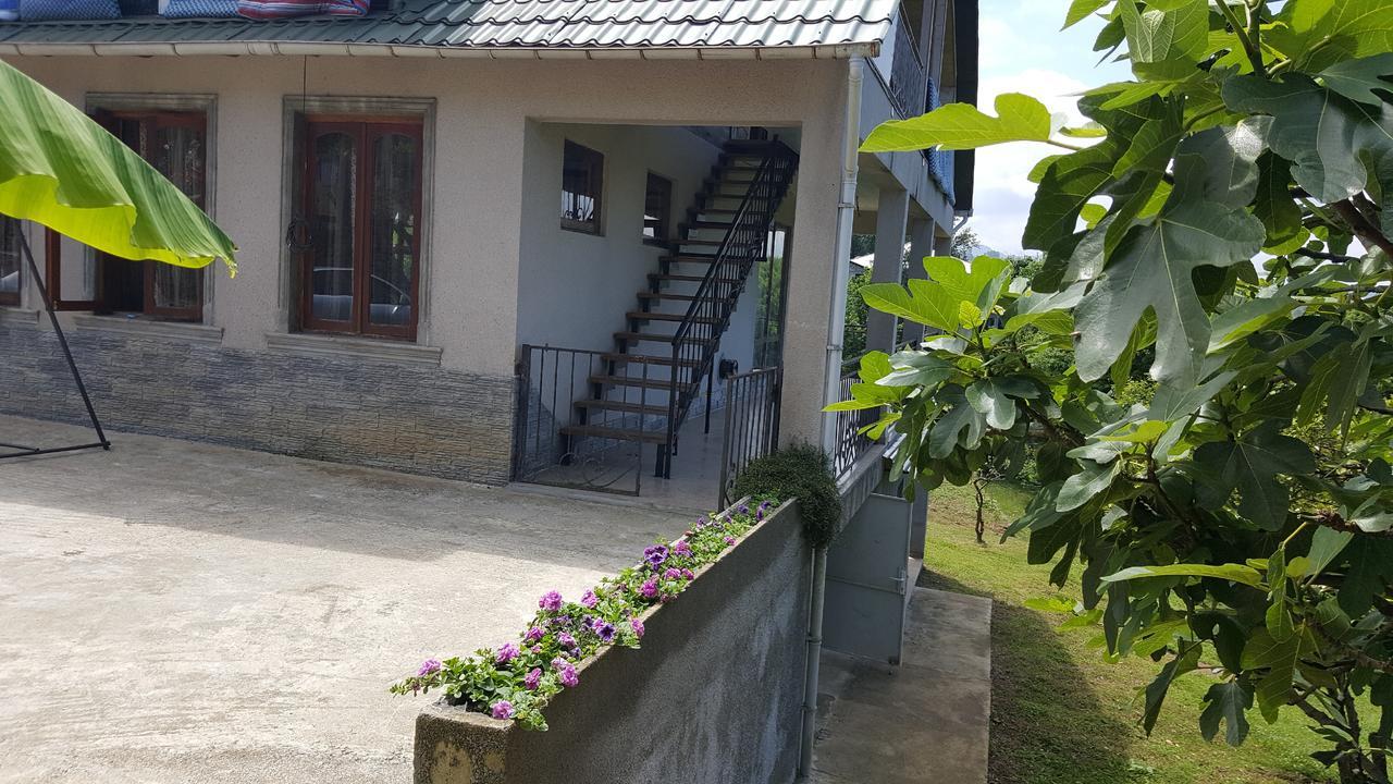 Olga'S Home Batumi Luaran gambar